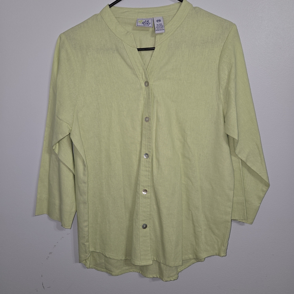 M#71 J.A. Sport Petite Light Green Button-Up Shirt‎ Size M